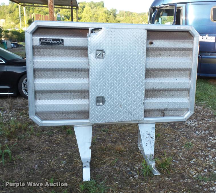 Protech aluminum headache rack in Imperial, MO Item CC9602 sold