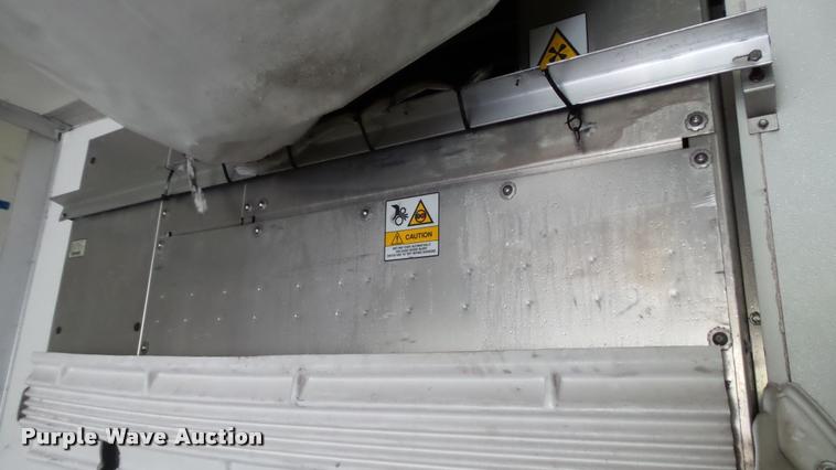 image for item DA1106 2007 Utility 300R refrigerated van trailer