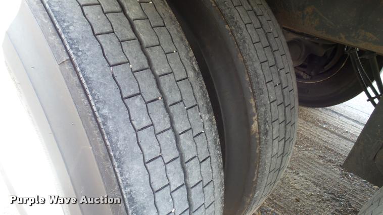 image for item DA1106 2007 Utility 300R refrigerated van trailer