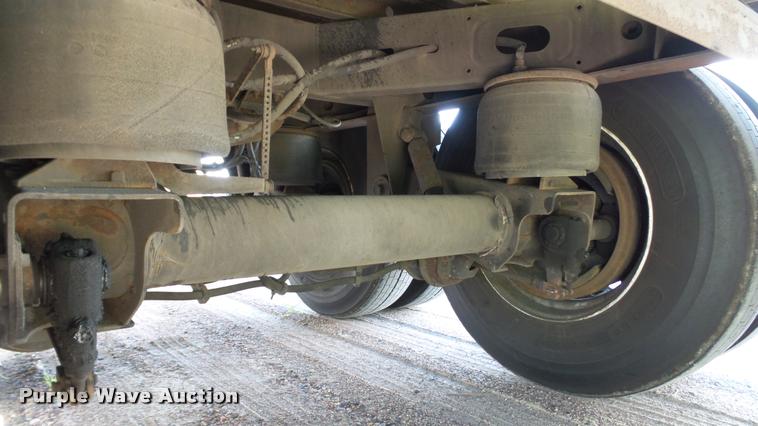 image for item DA1106 2007 Utility 300R refrigerated van trailer