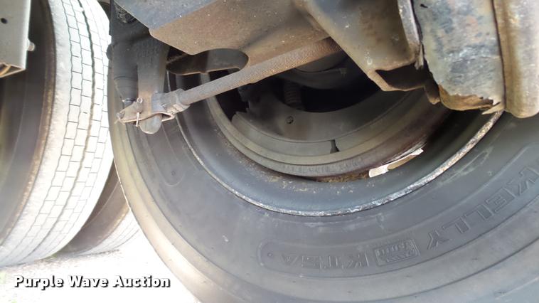 image for item DA1106 2007 Utility 300R refrigerated van trailer