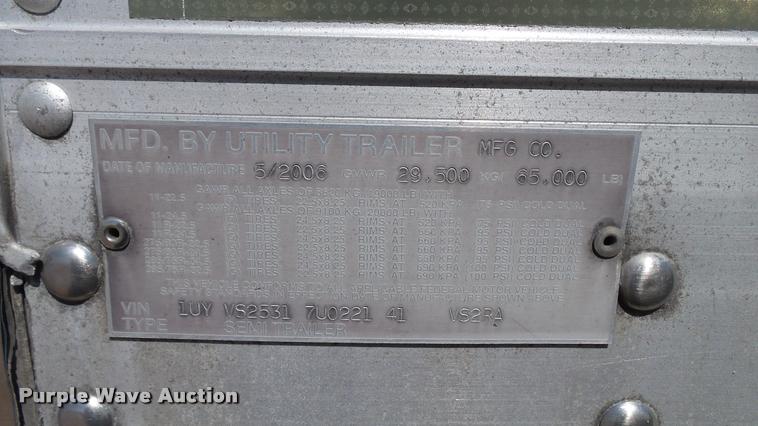 image for item DA1106 2007 Utility 300R refrigerated van trailer