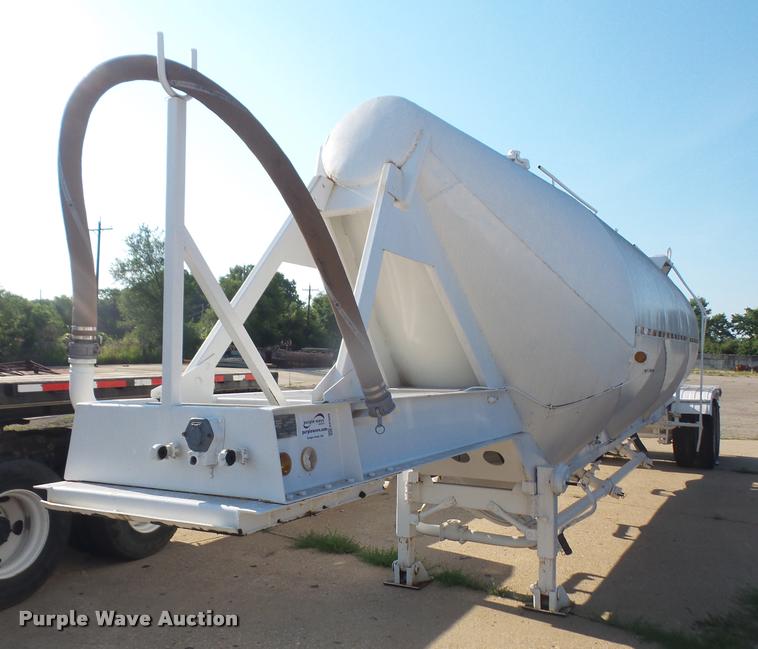 image for item DA1666 1979 Fruehauf HEB-F2-J-985 triple hopper pneumatic dry bulk tank trailer