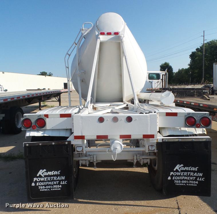 image for item DA1666 1979 Fruehauf HEB-F2-J-985 triple hopper pneumatic dry bulk tank trailer