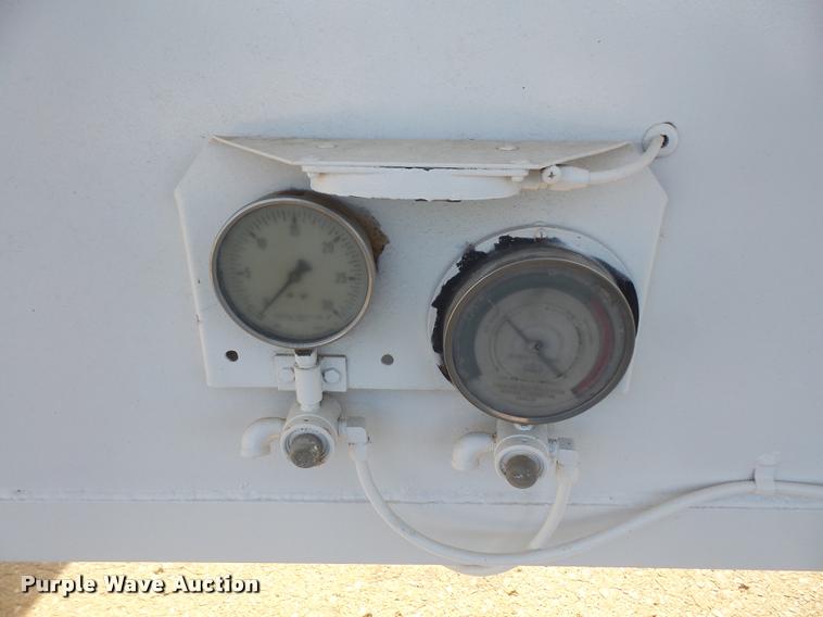 image for item DA1666 1979 Fruehauf HEB-F2-J-985 triple hopper pneumatic dry bulk tank trailer