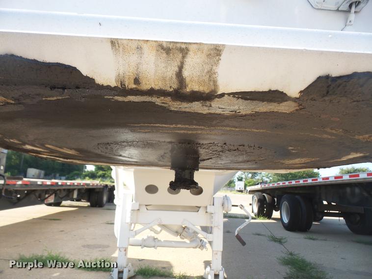 image for item DA1666 1979 Fruehauf HEB-F2-J-985 triple hopper pneumatic dry bulk tank trailer