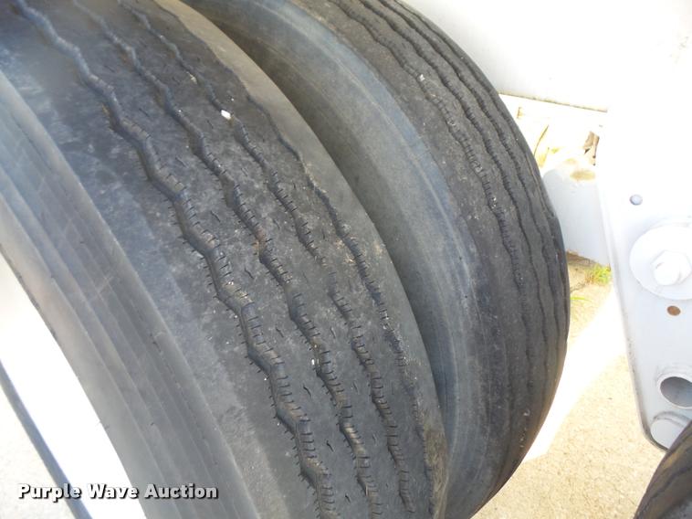 image for item DA1666 1979 Fruehauf HEB-F2-J-985 triple hopper pneumatic dry bulk tank trailer