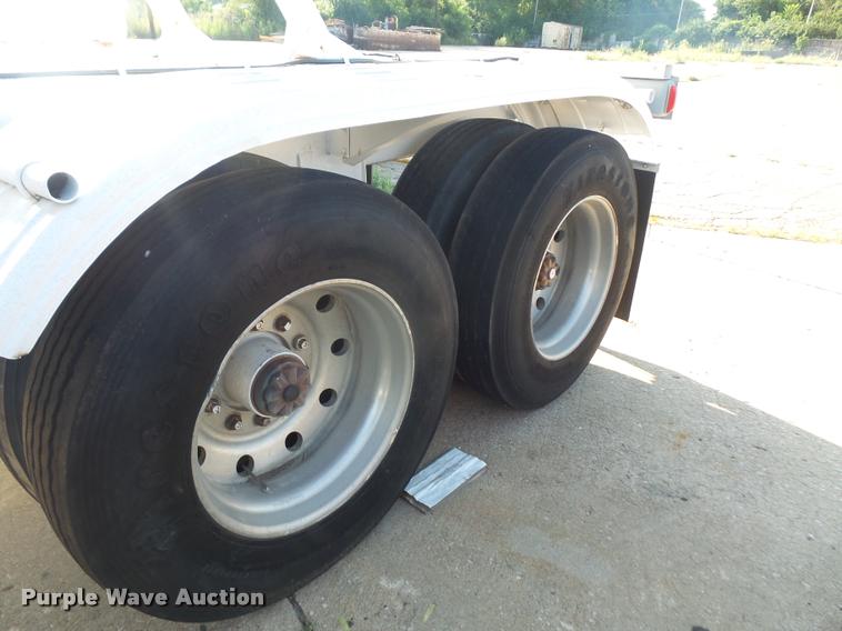 image for item DA1666 1979 Fruehauf HEB-F2-J-985 triple hopper pneumatic dry bulk tank trailer