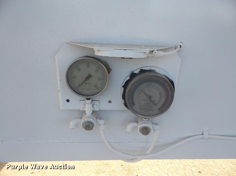 image for item DA1666 1979 Fruehauf HEB-F2-J-985 triple hopper pneumatic dry bulk tank trailer