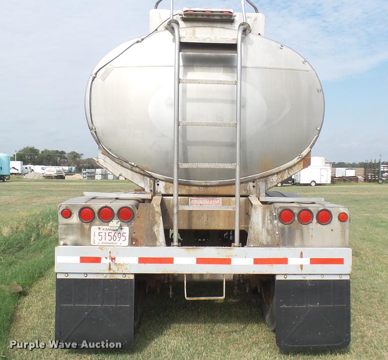 image for item DB3435 1971 Fruehauf TKG-F2-EDT tank trailer