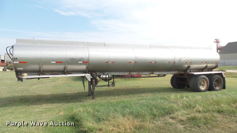 image for item DB3435 1971 Fruehauf TKG-F2-EDT tank trailer