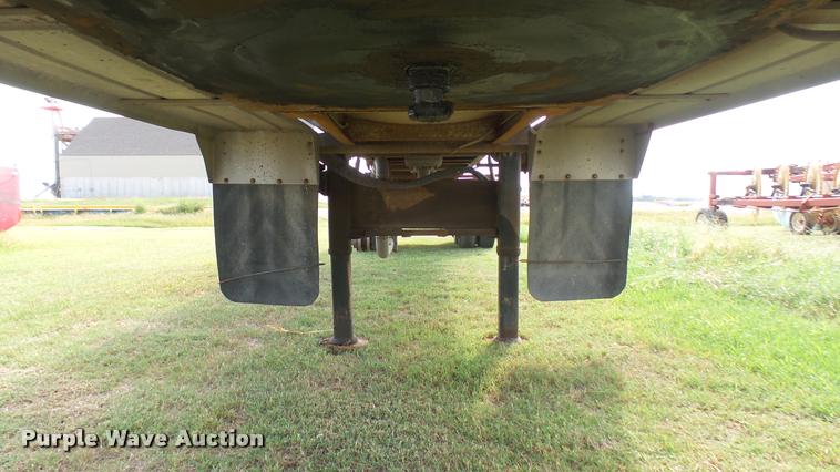 image for item DB3435 1971 Fruehauf TKG-F2-EDT tank trailer