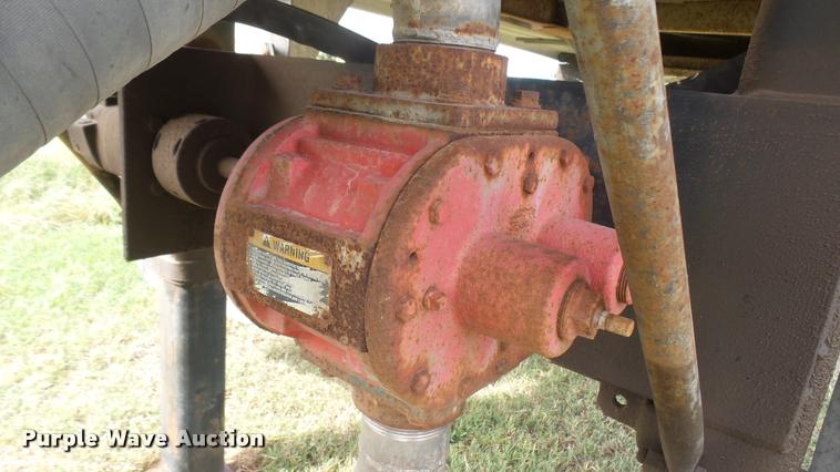 image for item DB3435 1971 Fruehauf TKG-F2-EDT tank trailer