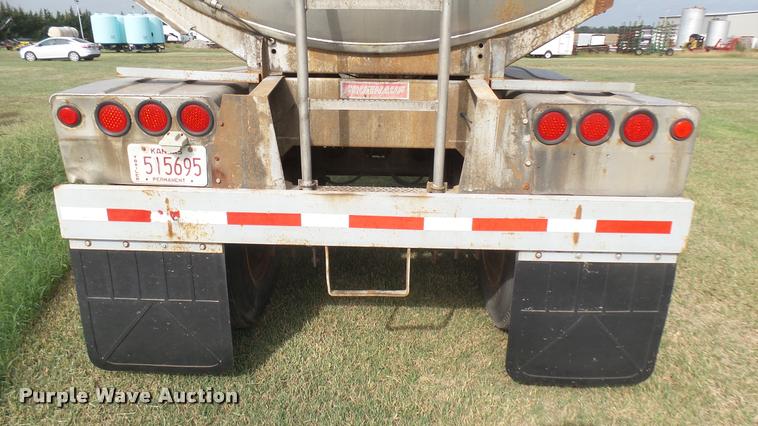 image for item DB3435 1971 Fruehauf TKG-F2-EDT tank trailer