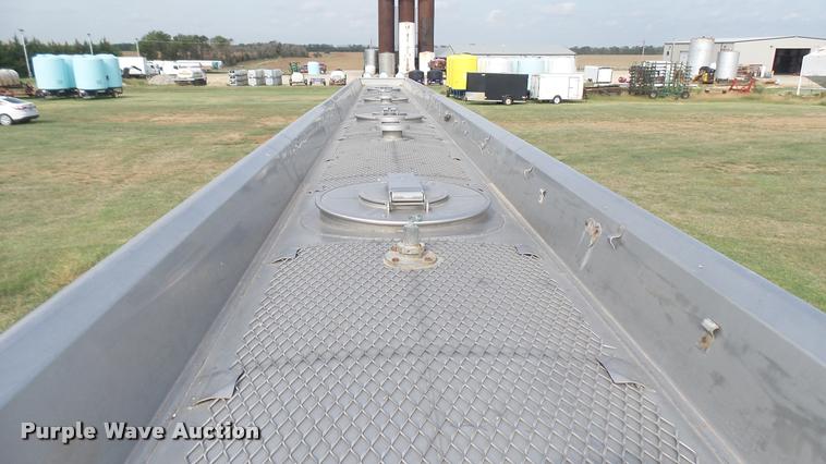 image for item DB3435 1971 Fruehauf TKG-F2-EDT tank trailer