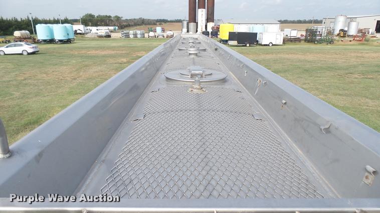 image for item DB3435 1971 Fruehauf TKG-F2-EDT tank trailer