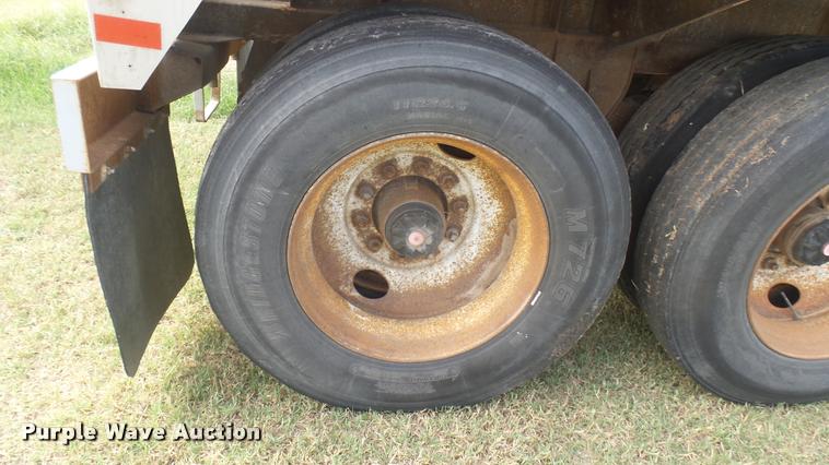 image for item DB3435 1971 Fruehauf TKG-F2-EDT tank trailer