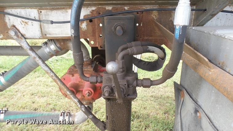 image for item DB3435 1971 Fruehauf TKG-F2-EDT tank trailer