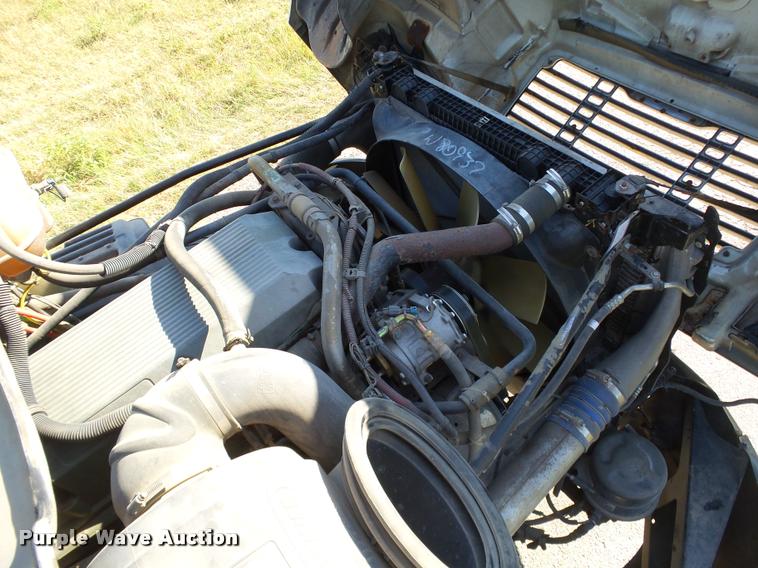 image for item DB4100 2006 Freightliner Columbia semi truck