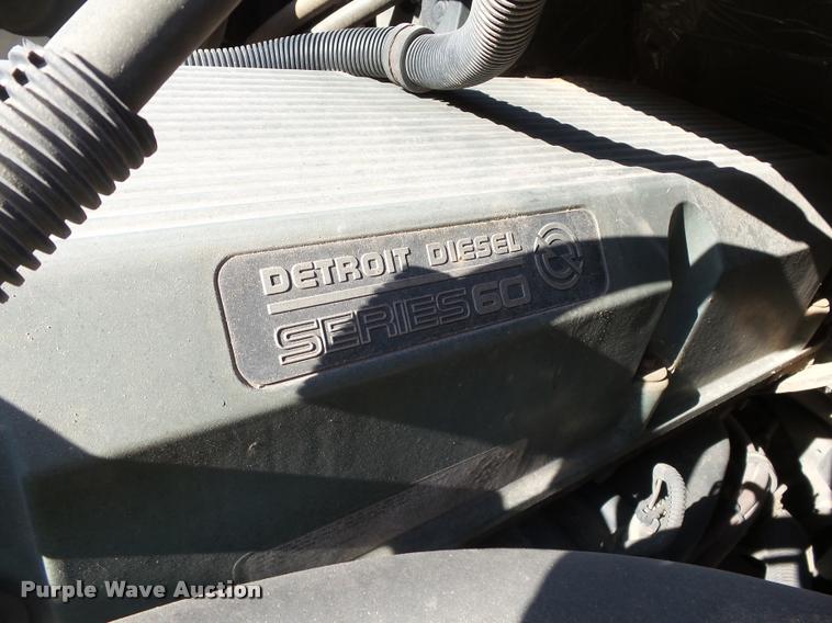 image for item DB4100 2006 Freightliner Columbia semi truck