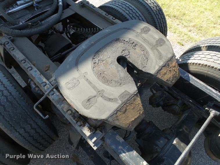 image for item DB4100 2006 Freightliner Columbia semi truck