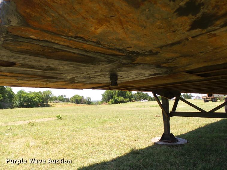 image for item DB4103 1970 Fruehauf FBZ-F2-40 dry van trailer