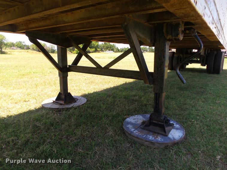 image for item DB4103 1970 Fruehauf FBZ-F2-40 dry van trailer