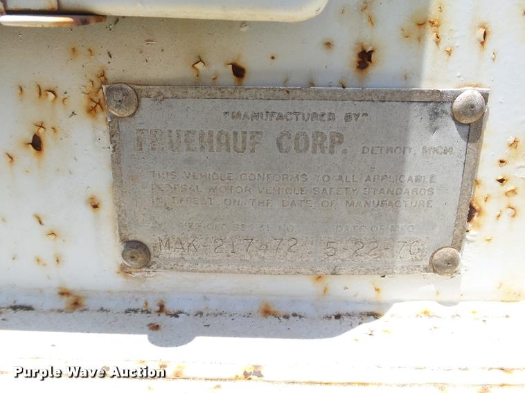 image for item DB4103 1970 Fruehauf FBZ-F2-40 dry van trailer