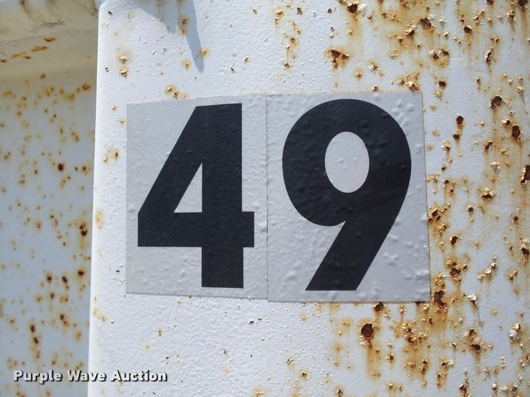 image for item DB4103 1970 Fruehauf FBZ-F2-40 dry van trailer