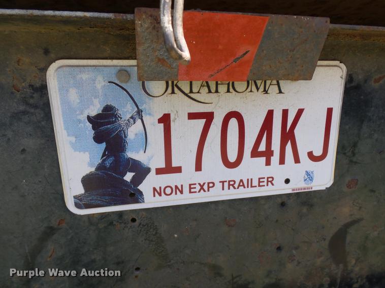 image for item DB4104 1975 Fruehauf FBZ9-F2-40 dry van trailer