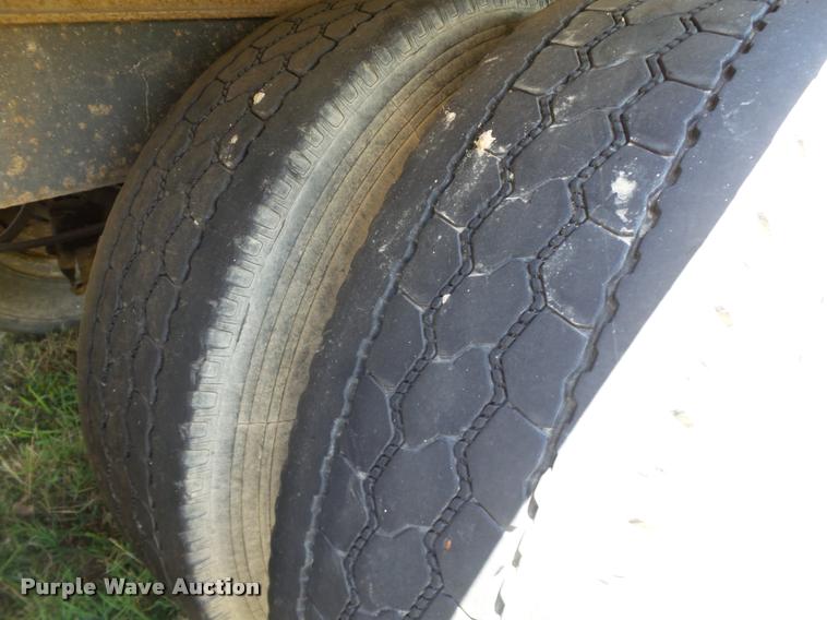 image for item DB4110 1996 Trailmobile G1JA-1RAY dry van trailer