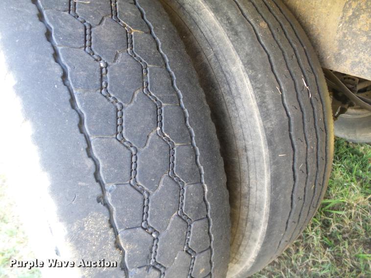 image for item DB4110 1996 Trailmobile G1JA-1RAY dry van trailer