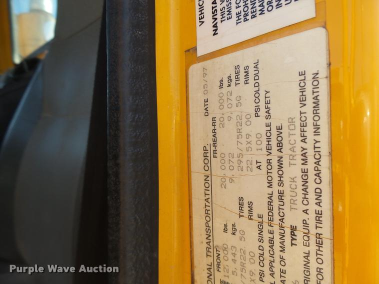 image for item DB5874 1998 International 8200 semi truck