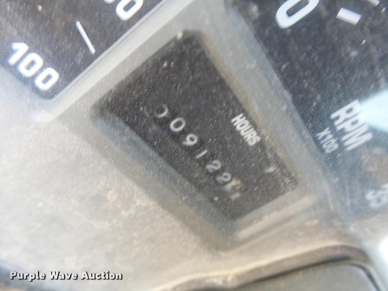 image for item DB5874 1998 International 8200 semi truck