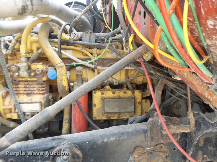 image for item DB5879 1992 Ford L9000 semi truck