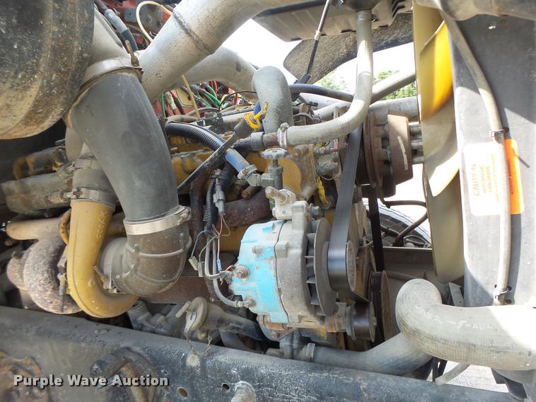 image for item DB5879 1992 Ford L9000 semi truck