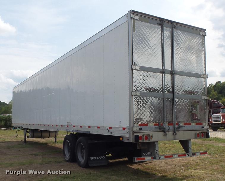 image for item DB6444 2009 Utility 3000R refrigerated van trailer