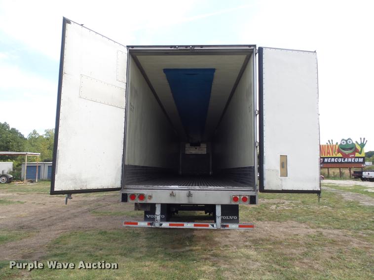 image for item DB6444 2009 Utility 3000R refrigerated van trailer