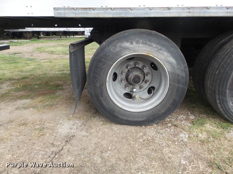 image for item DB6444 2009 Utility 3000R refrigerated van trailer