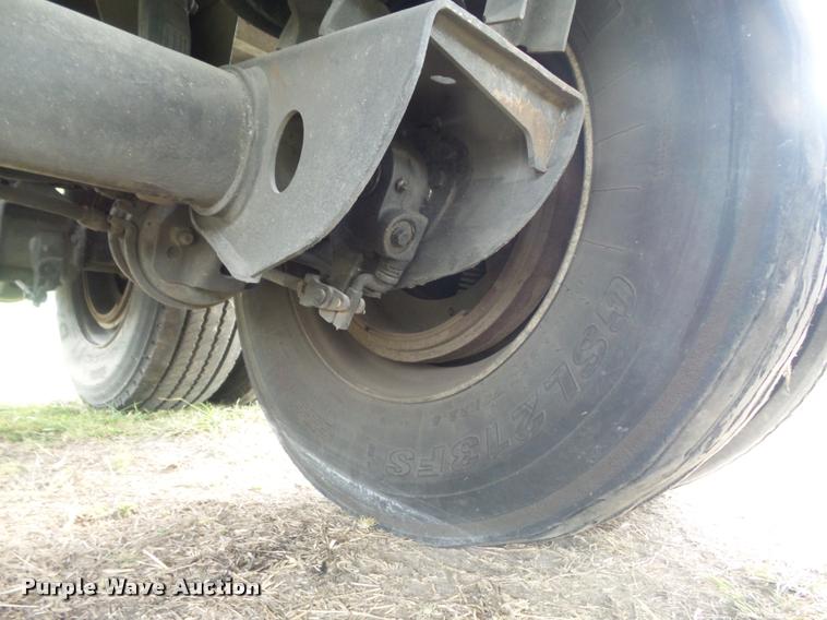 image for item DB6444 2009 Utility 3000R refrigerated van trailer