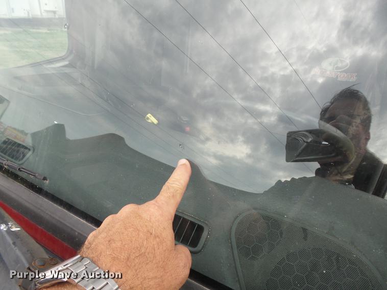 image for item DB6445 2009 Volvo VNL semi truck