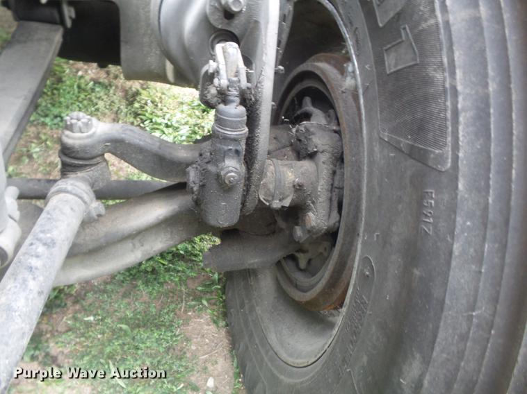 image for item DB6445 2009 Volvo VNL semi truck