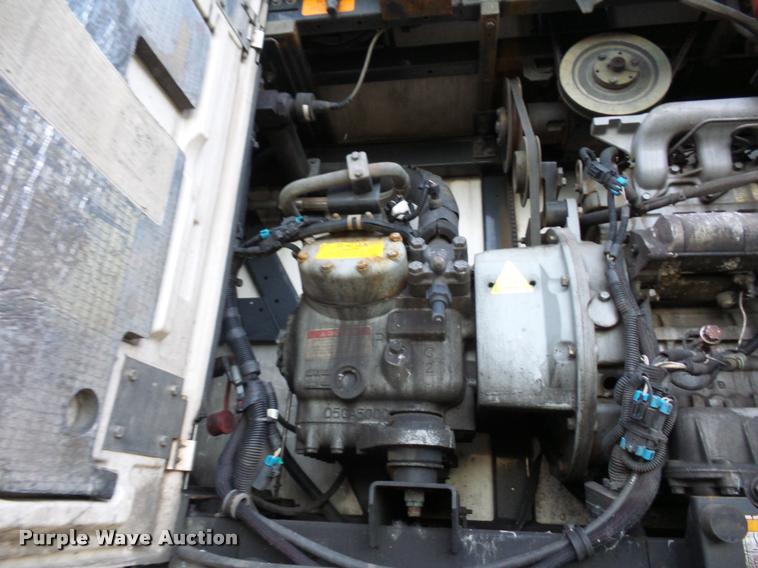 image for item DB6456 2009 Utility 300R refrigerated van trailer