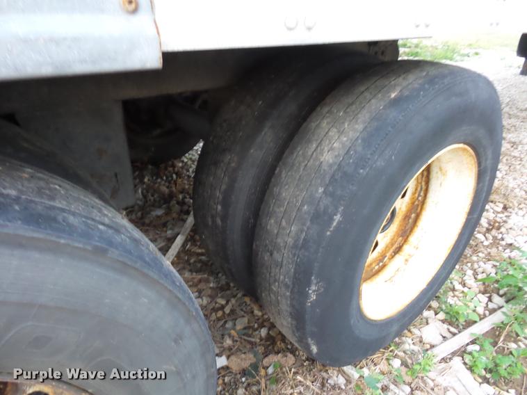 image for item DB6456 2009 Utility 300R refrigerated van trailer