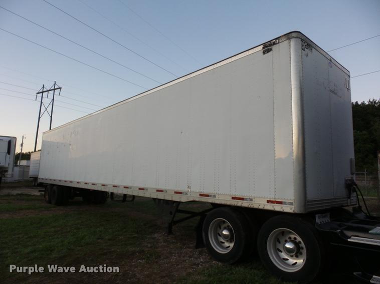 image for item DB6458 2011 Utility 4000D-X dry van trailer