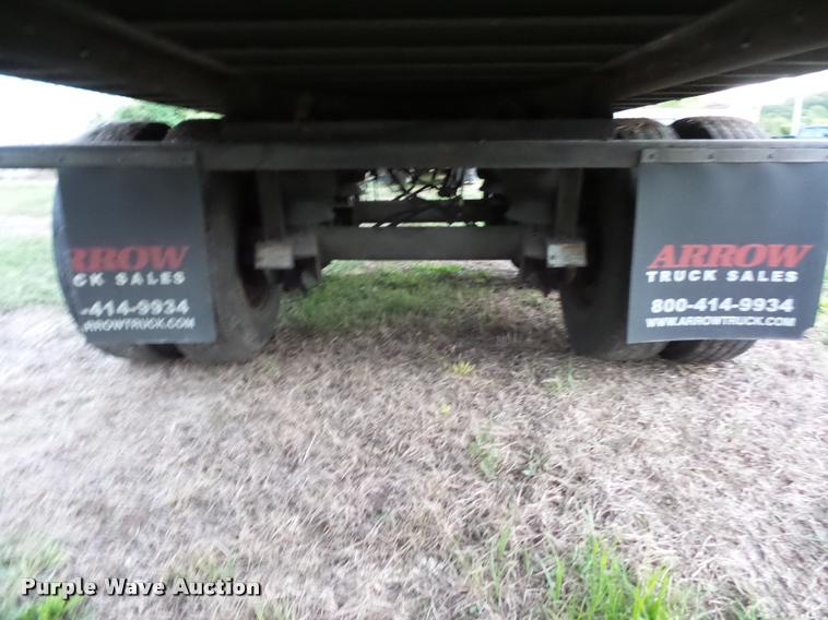 image for item DB6458 2011 Utility 4000D-X dry van trailer