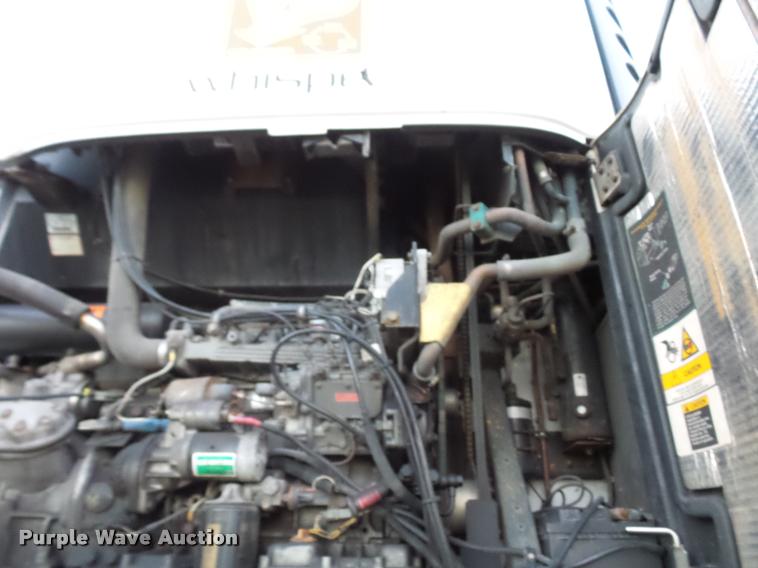 image for item DB6459 2003 Utility 3000R refrigerated van trailer