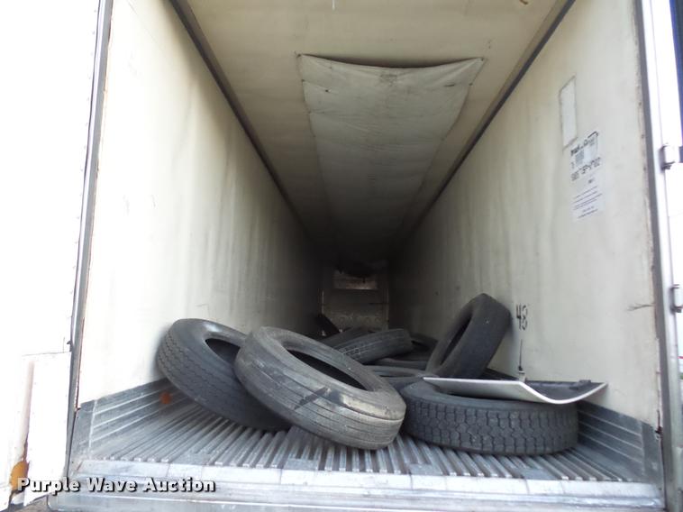 image for item DB6459 2003 Utility 3000R refrigerated van trailer