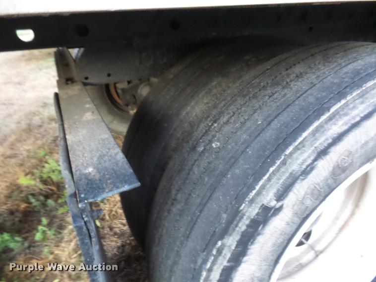 image for item DB6459 2003 Utility 3000R refrigerated van trailer