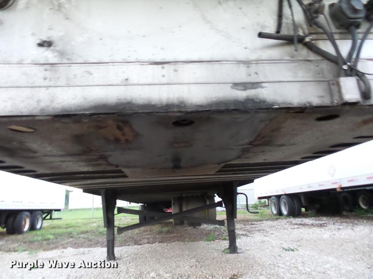 image for item DB6459 2003 Utility 3000R refrigerated van trailer